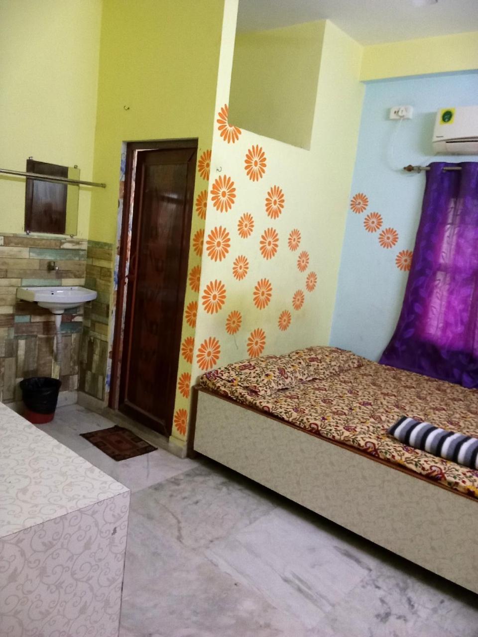 Amar Priya Guest House Колката Екстериор снимка