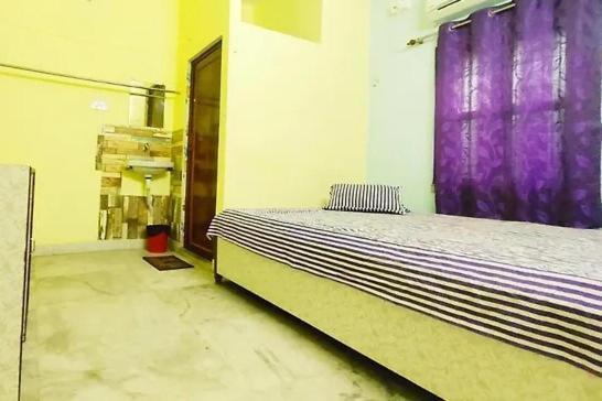 Amar Priya Guest House Колката Екстериор снимка